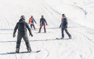 Demande d'une carte d’établissement en France : le refus opposé au moniteur de snowboard irlandais était justifié