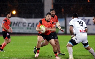 Relégation du RCNM en Fédérale 1 : la validité du nouveau CDD du rugbyman n’était pas subordonnée à son homologation par la LNR