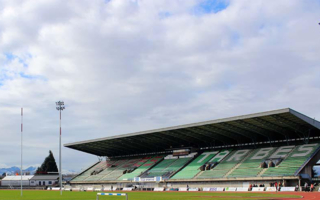 La trésorerie durablement négative d’un club de rugby permet d’établir la réalité du motif économique du licenciement de son préparateur physique