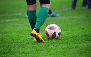 Le club de footballeur amateur et son joueur n’étaient pas liés par contrat de travail