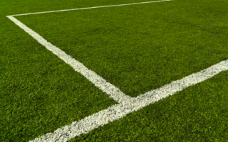 Nuisances liées à l’activité d’un stade communal : les mesures prises par le maire étaient suffisantes pour assurer la tranquillité publique  