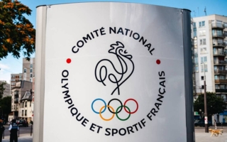 Élection du comité directeur de la FFHockey : irrecevabilité du recours judiciaire post-électoral en l’absence de saisine préalable du CNOSF