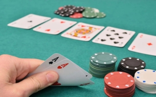 Le poker n’est pas un jeu tenant exclusivement à l'adresse et à l'exercice du corps 